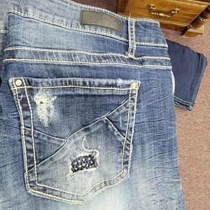 36R Mila Daytrip Buckle Bootcut Jeanz